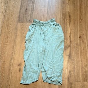 Free People Green Ankle Cropped Pants